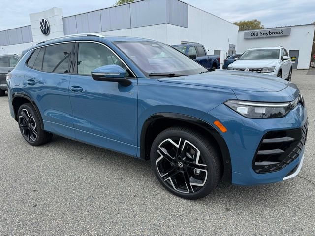 New 2026 Volkswagen Tiguan SEL R-Line AWD/4WD image 3