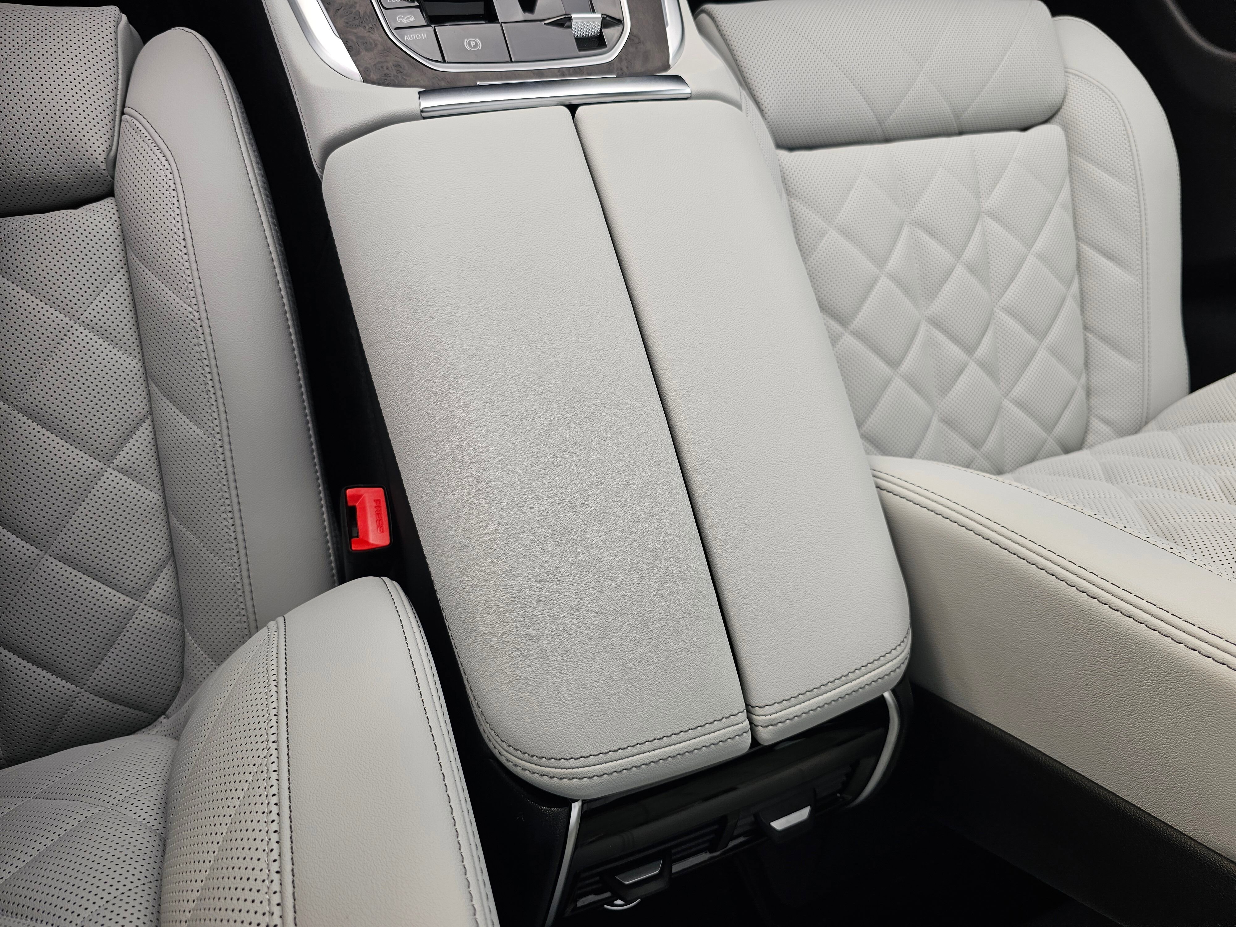 New 2026 BMW X5 xDrive40i w/ M Sport Package image 24