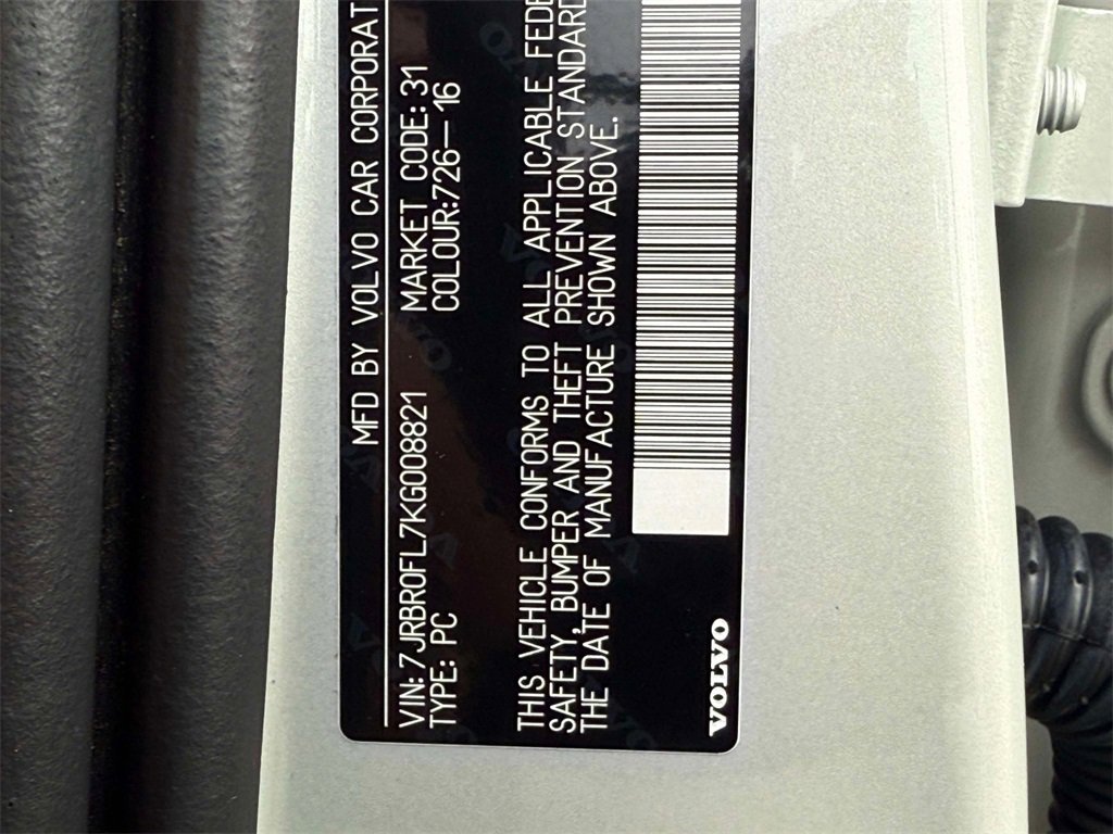 Used 2019 Volvo S60 T8 Inscription image 34