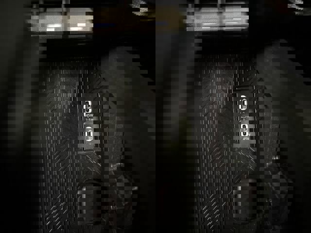 Used 2025 Toyota Tacoma SR5 image 34