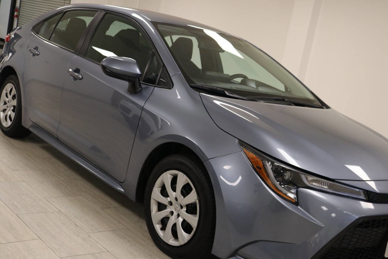 Used 2022 Toyota Corolla LE image 81