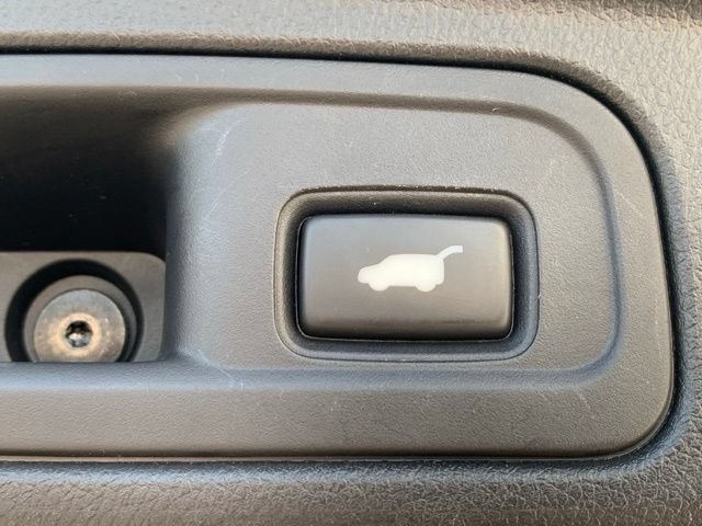 Used 2016 Honda Pilot Touring image 7