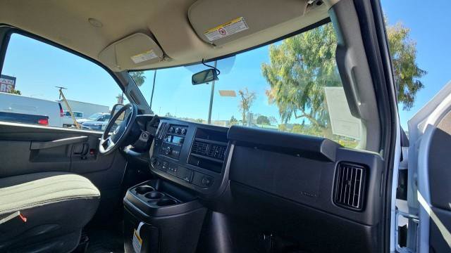 New 2026 Chevrolet Express 2500 w/ Driver Convenience Package RWD image 25