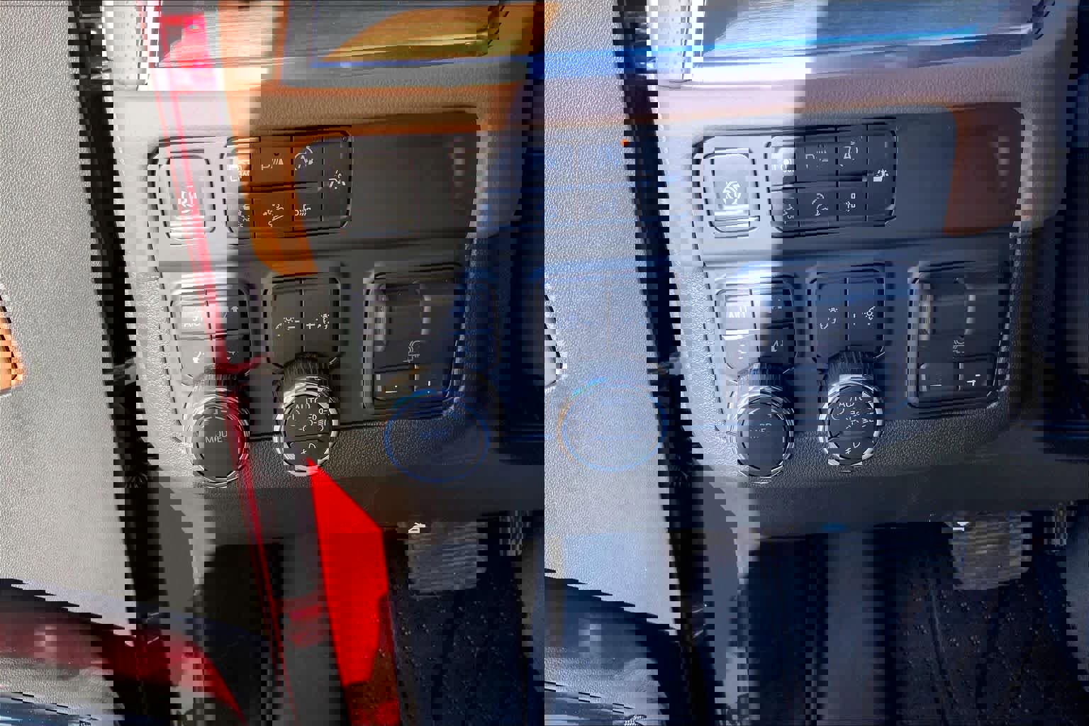 Certified 2025 Chevrolet Tahoe High Country w/ Sun And Tow Package image 32