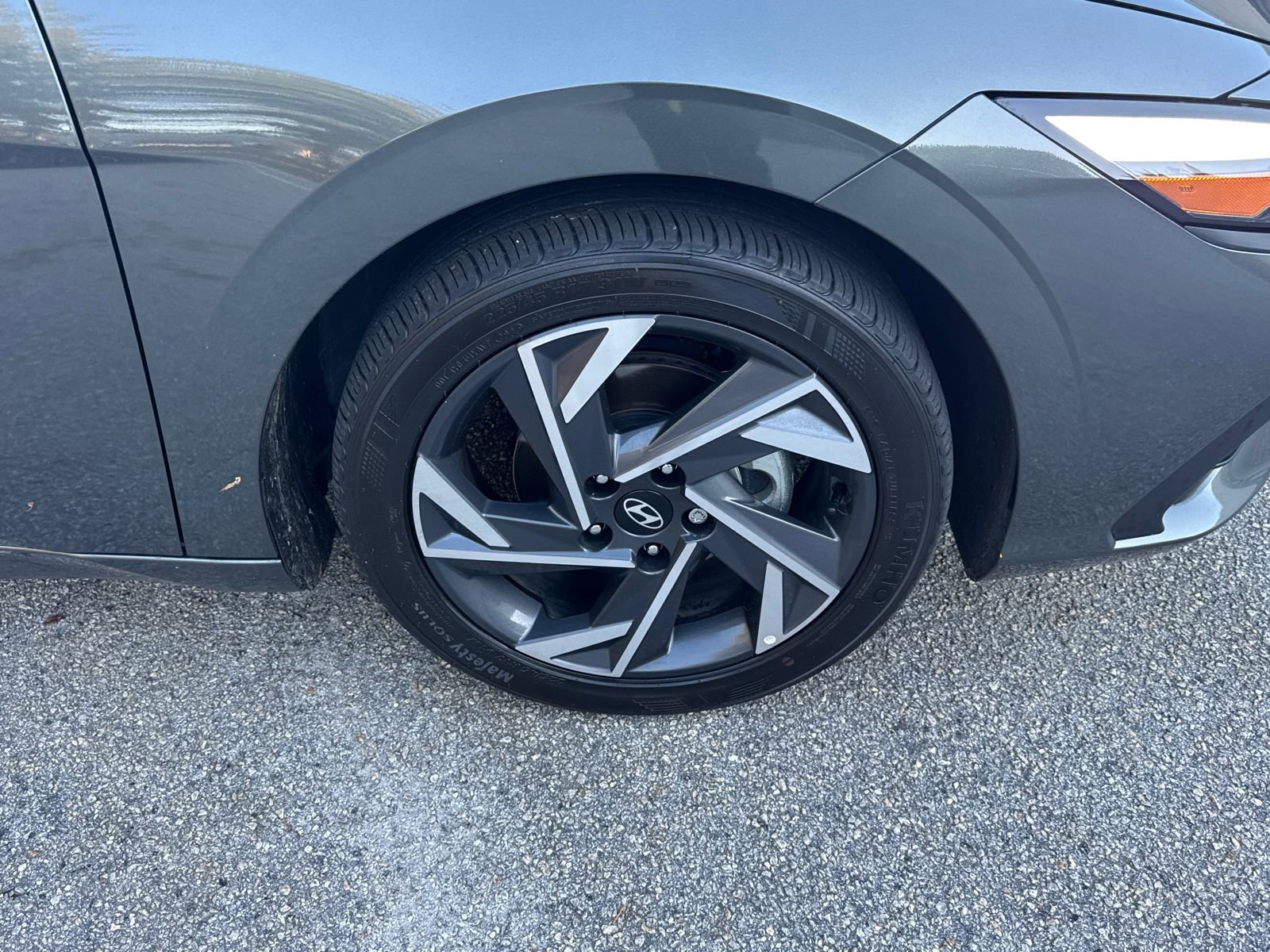 Used 2025 Hyundai Elantra Sport image 12