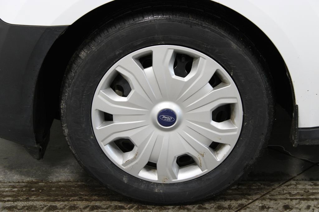 Used 2022 Ford Transit Connect XL image 18