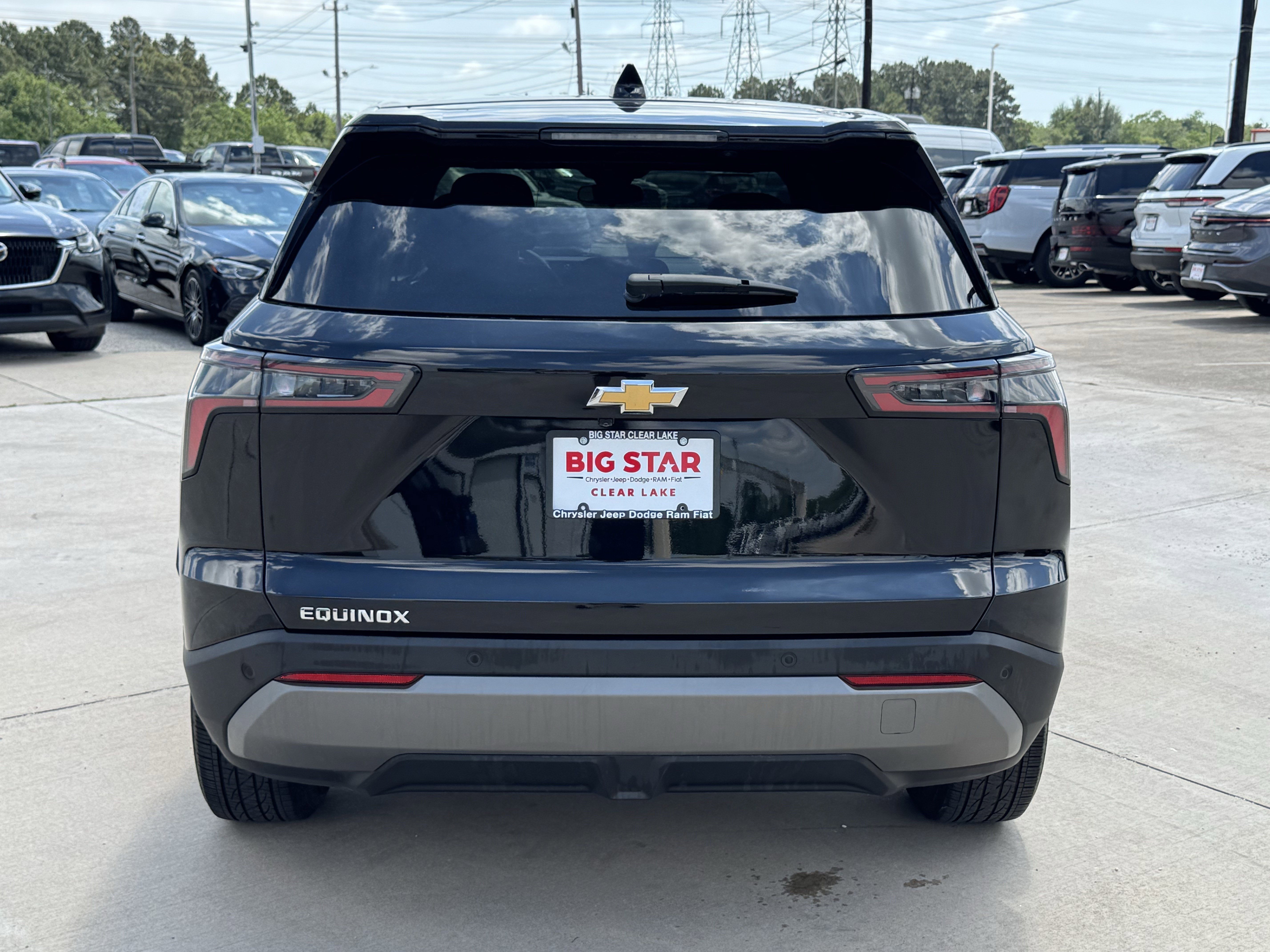 Used 2025 Chevrolet Equinox LT FWD image 10