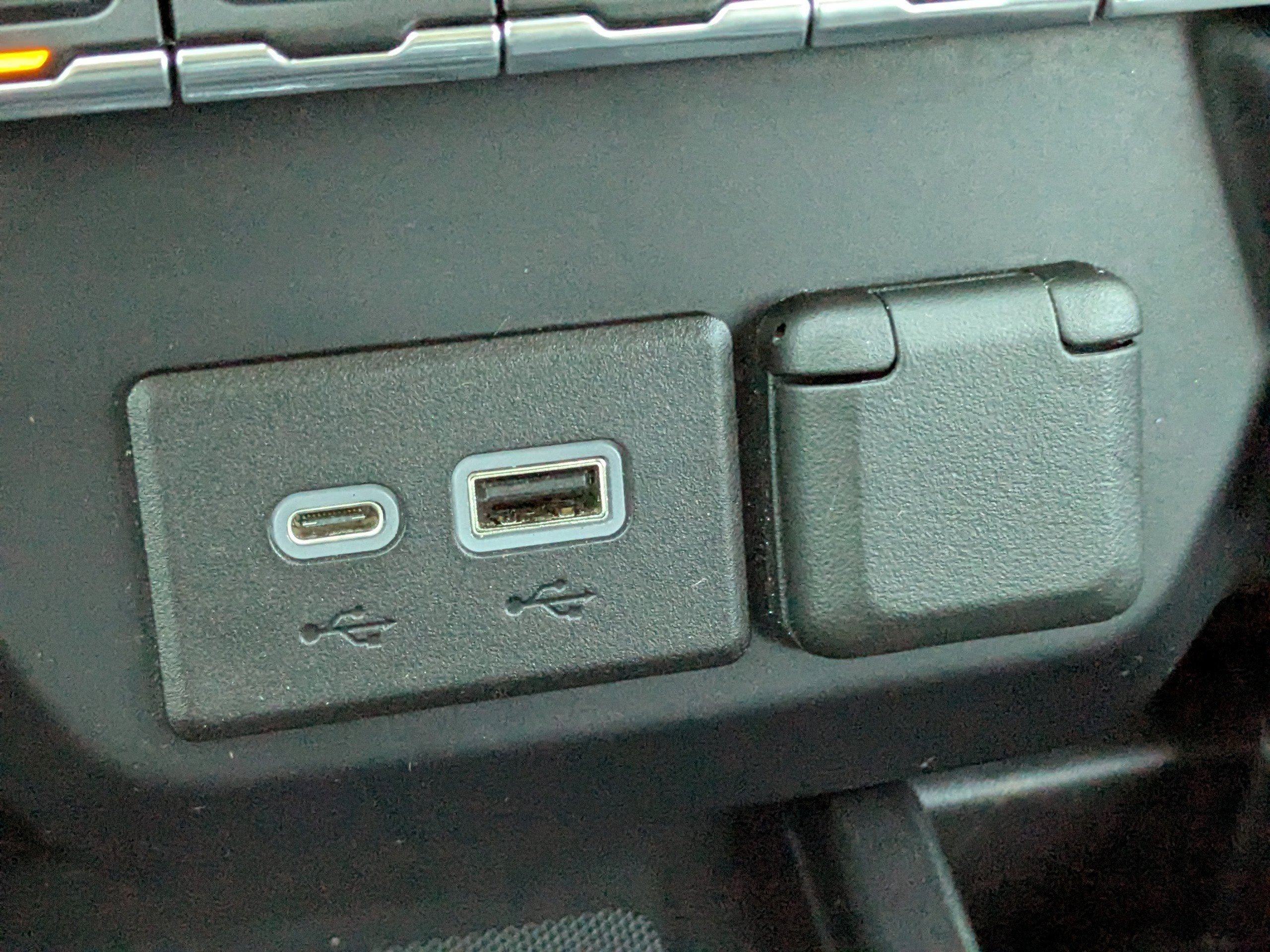 Used 2021 Chevrolet Silverado 1500 LTZ w/ LTZ Premium Package image 24