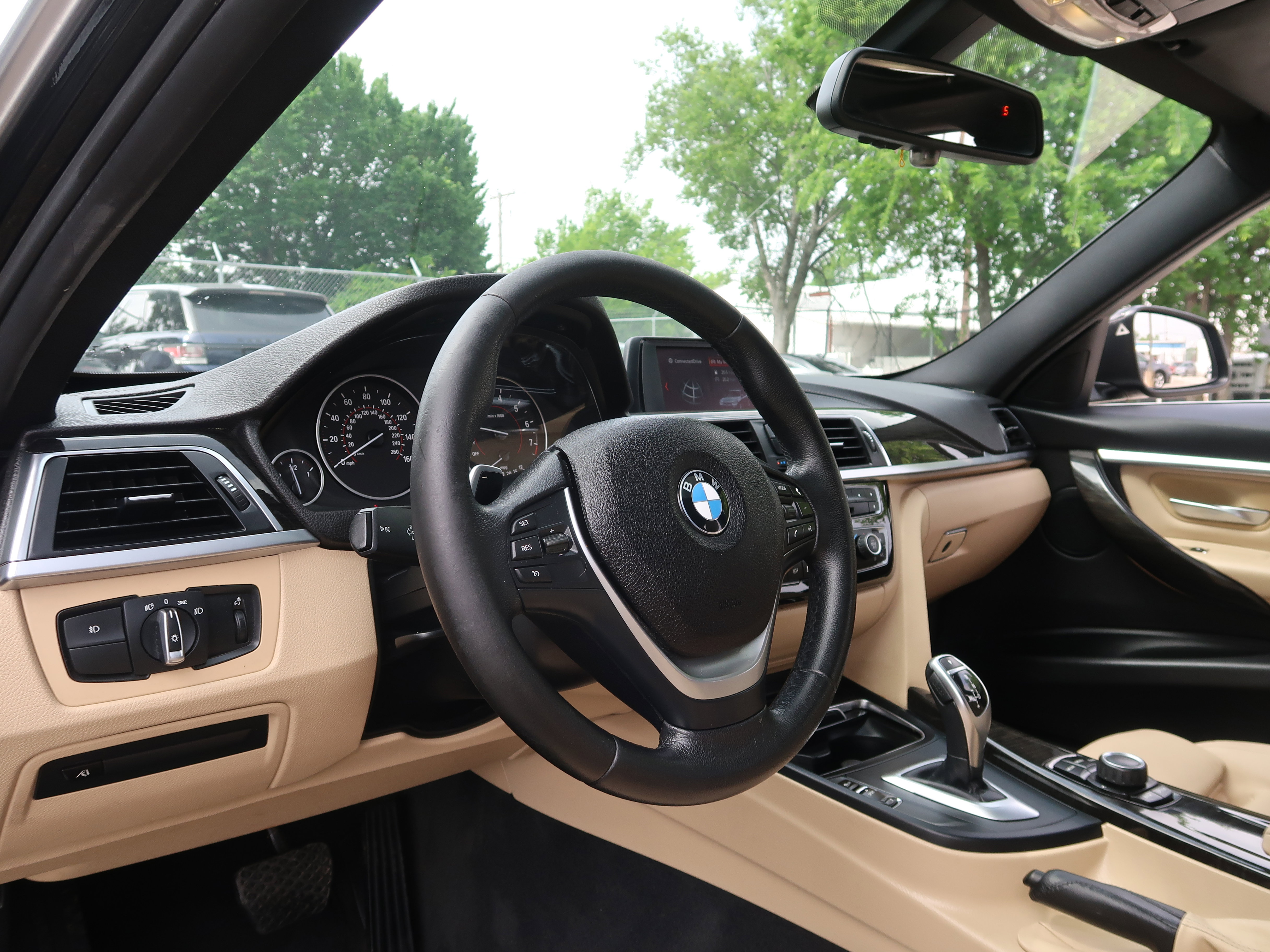 Used 2018 BMW 330i Sedan w/ Convenience Package RWD image 26