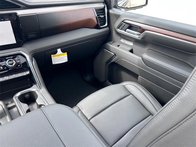 New 2026 GMC Sierra 1500 Denali w/ Denali Reserve Package image 16