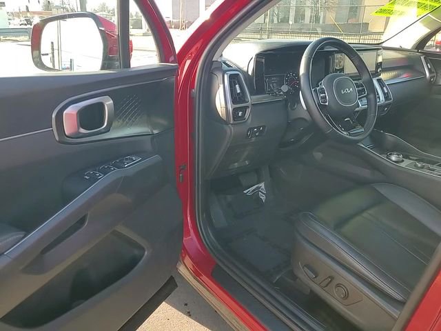 Used 2023 Kia Sorento EX w/ Panoramic Sunroof Package image 14