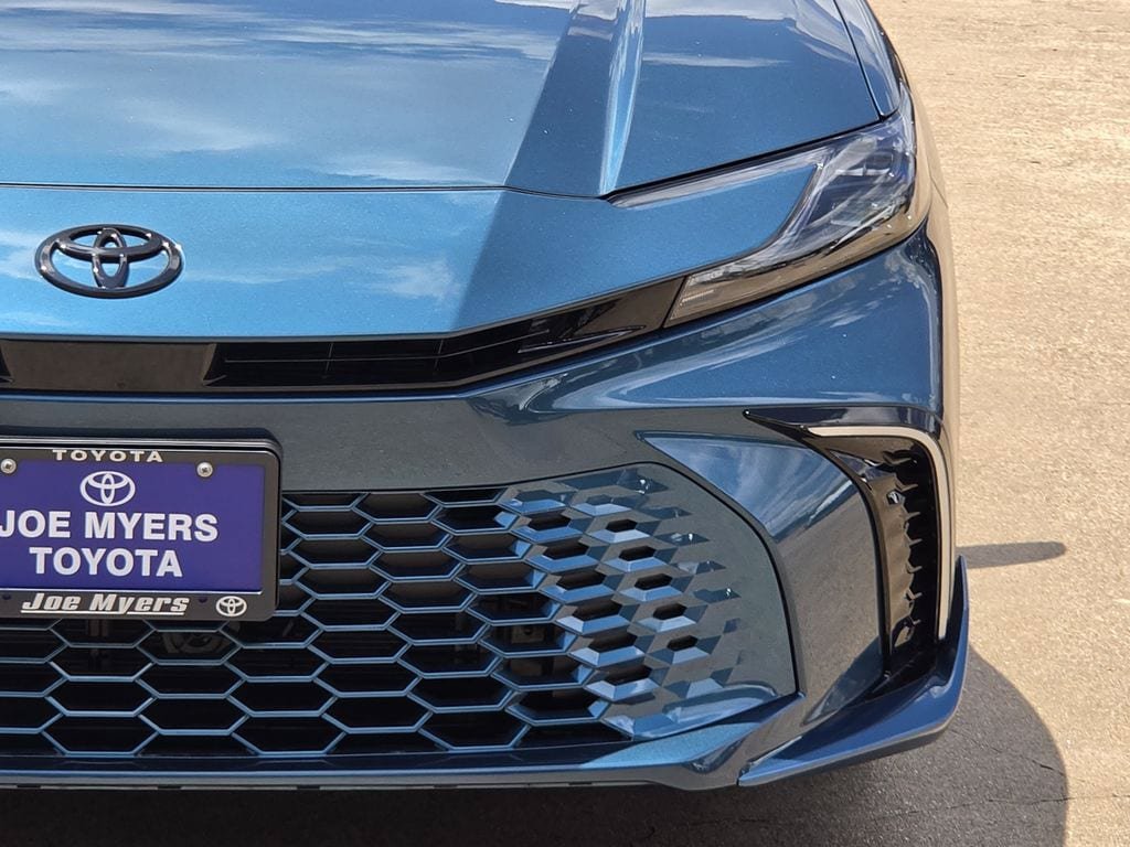 New 2026 Toyota Camry XSE FWD image 4