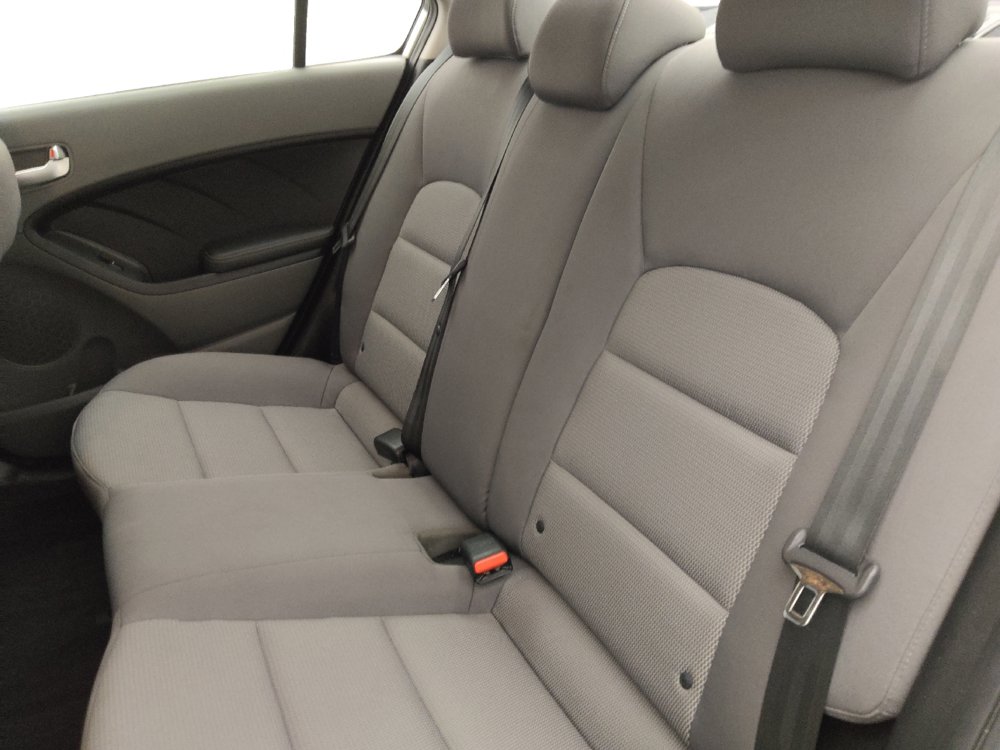 Used 2017 Kia Forte LX FWD image 18