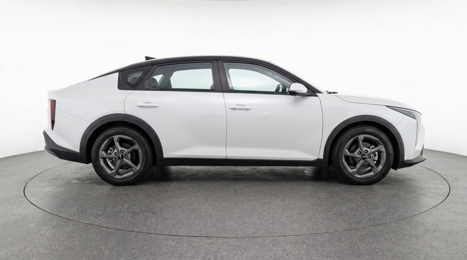 Used 2025 Kia K4 FWD image 11