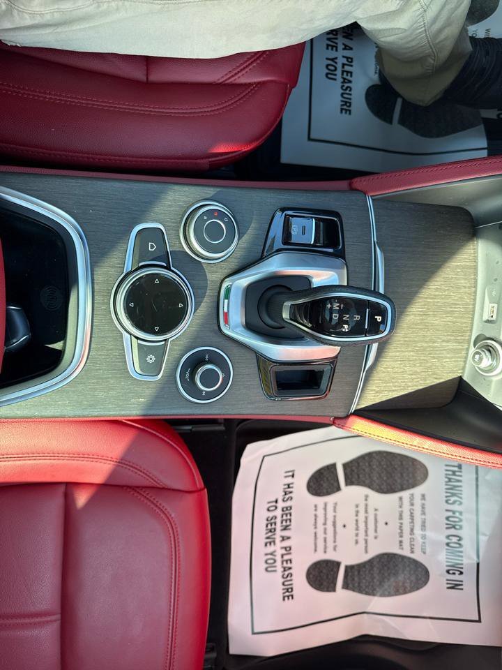 Used 2021 Alfa Romeo Stelvio Ti w/ Nero Edizione AWD/4WD image 39