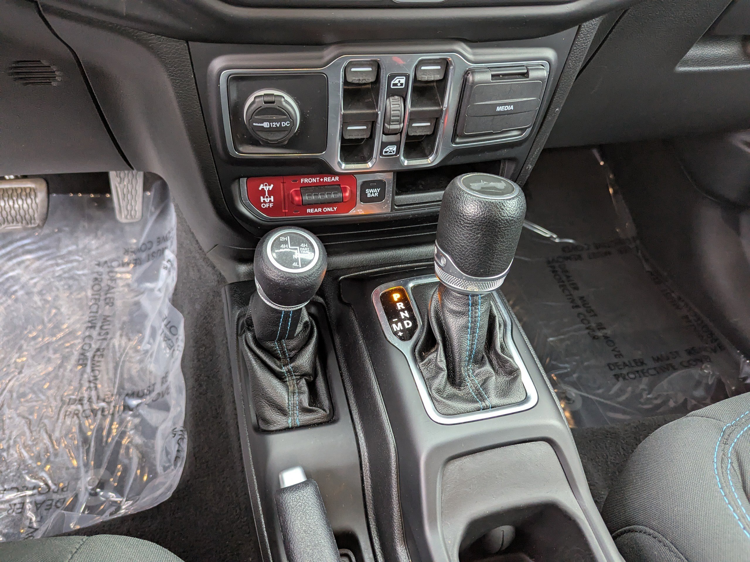 Used 2021 Jeep Wrangler Unlimited Rubicon 4xe w/ Cold Weather Group image 25