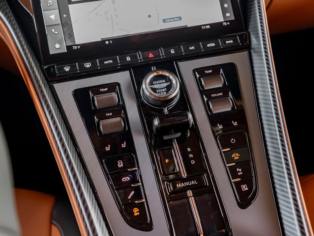 Used 2024 Aston Martin DB12 Coupe image 18