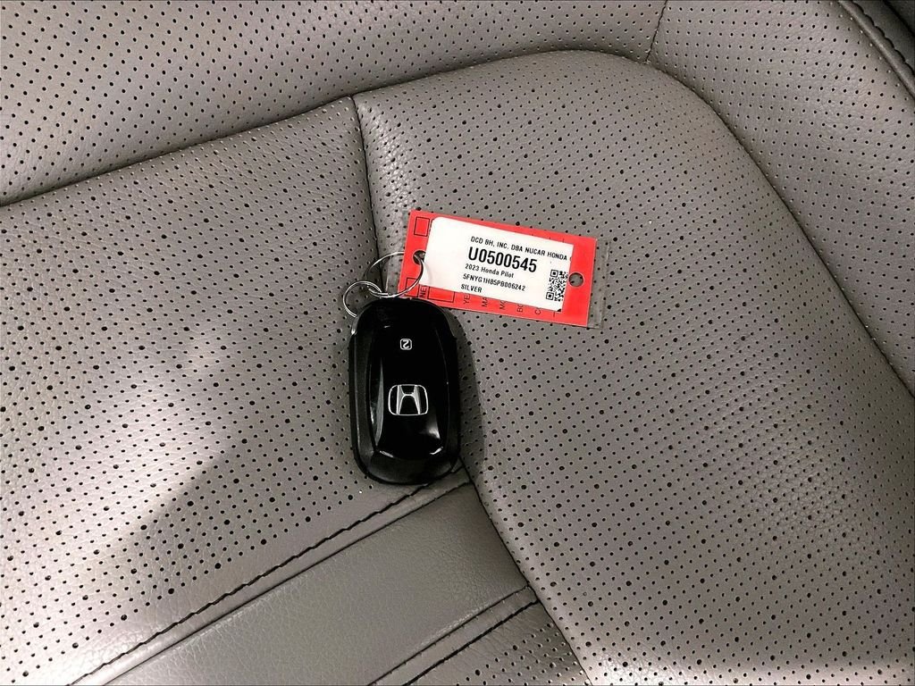 Used 2023 Honda Pilot Elite image 32