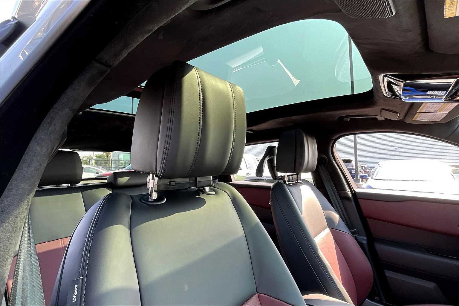 New 2026 Land Rover Range Rover Velar Autobiography image 29