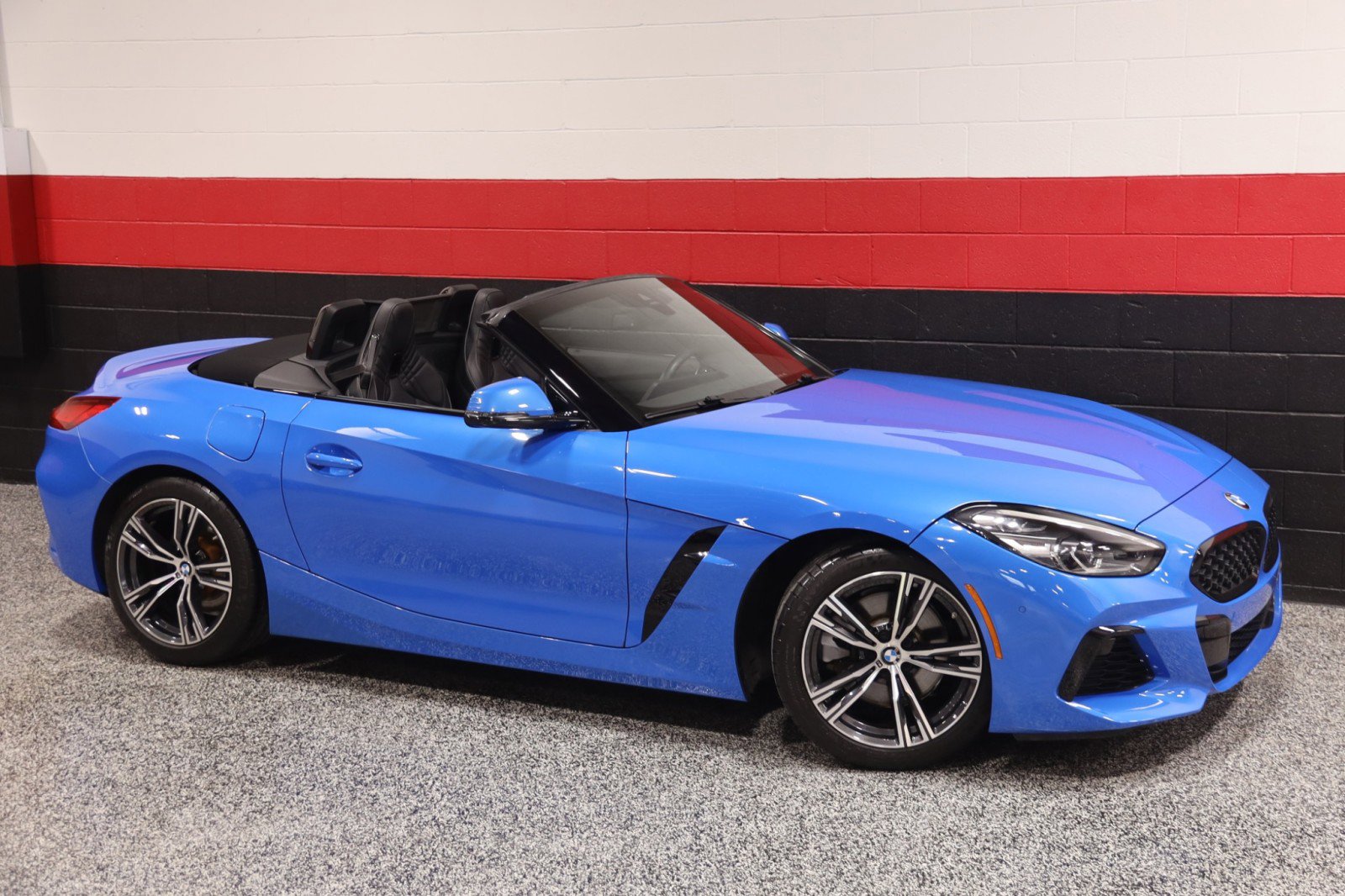 Used 2019 BMW Z4 sDrive30i w/ M Sport Package image 2