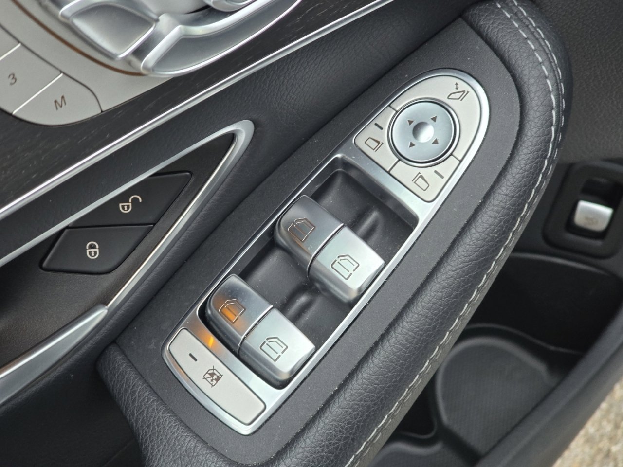 Used 2020 Mercedes-Benz C 300 4MATIC Sedan image 26