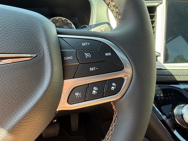 New 2026 Chrysler Pacifica Pinnacle image 18