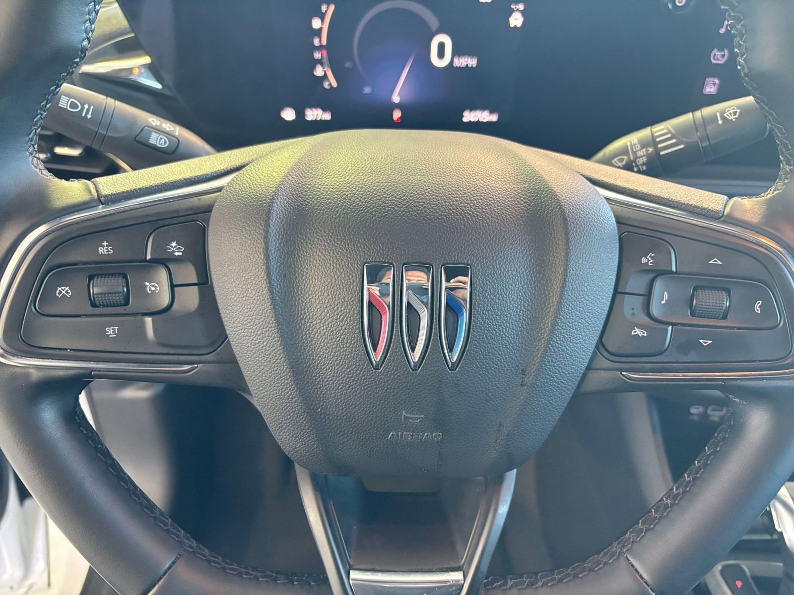 Used 2025 Buick Envista Sport Touring image 27