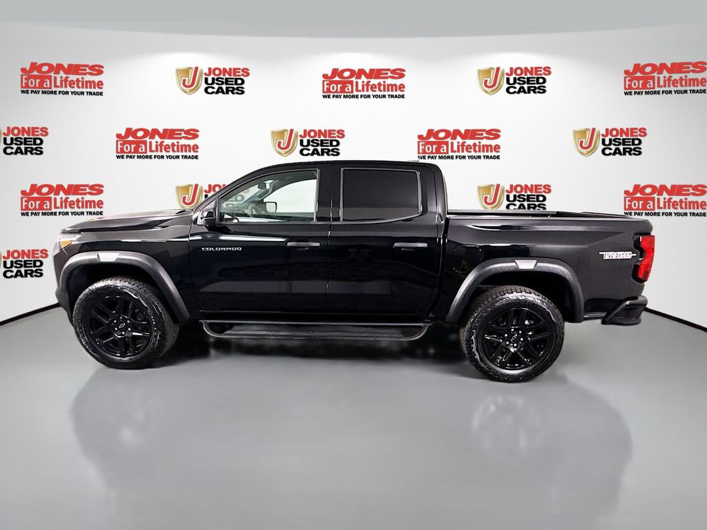 Used 2024 Chevrolet Colorado Trail Boss w/ Technology Package AWD/4WD image 13