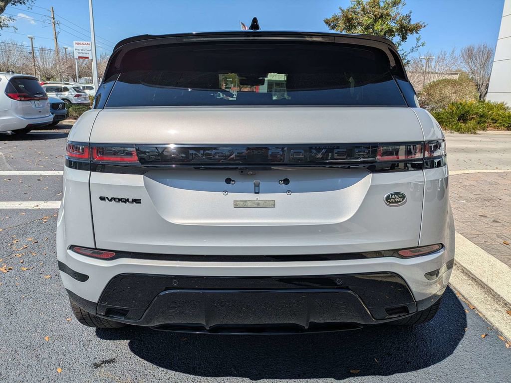 Used 2022 Land Rover Range Rover Evoque R-Dynamic S image 5