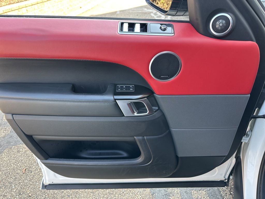 Used 2020 Land Rover Range Rover Sport HST image 42