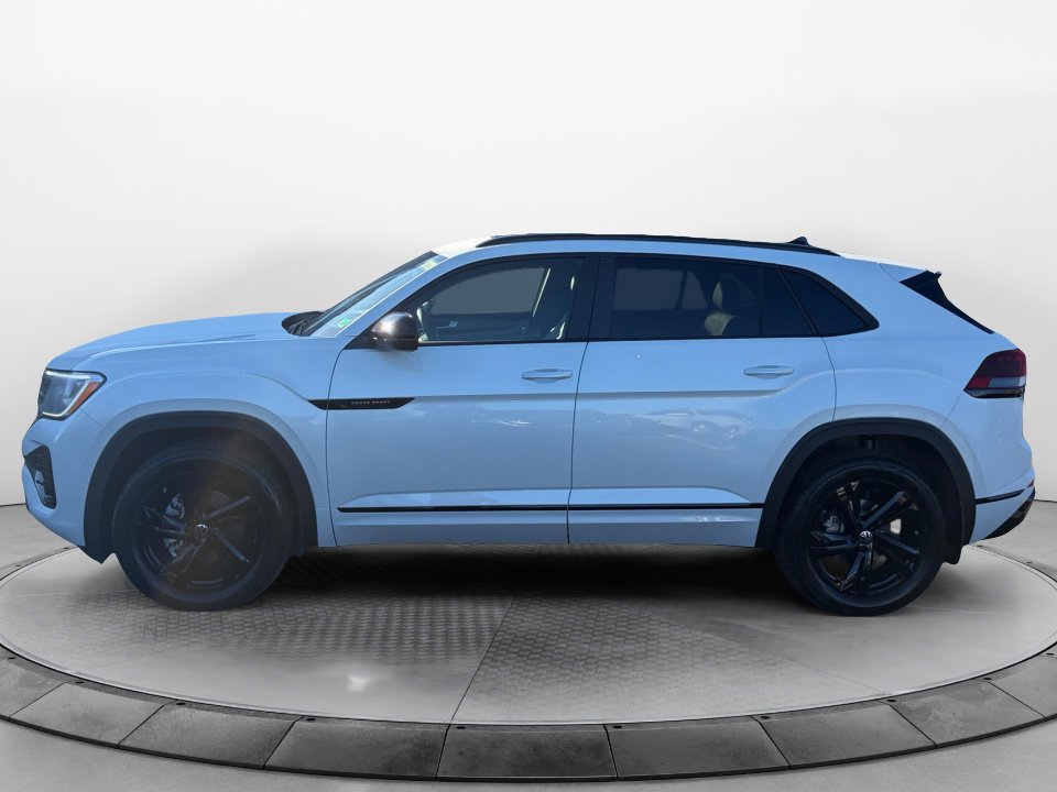 New 2026 Volkswagen Atlas Cross Sport SEL R-Line image 4