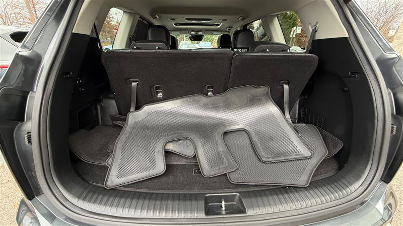 Used 2024 Kia Telluride EX w/ EX Captain's Chair Package image 29
