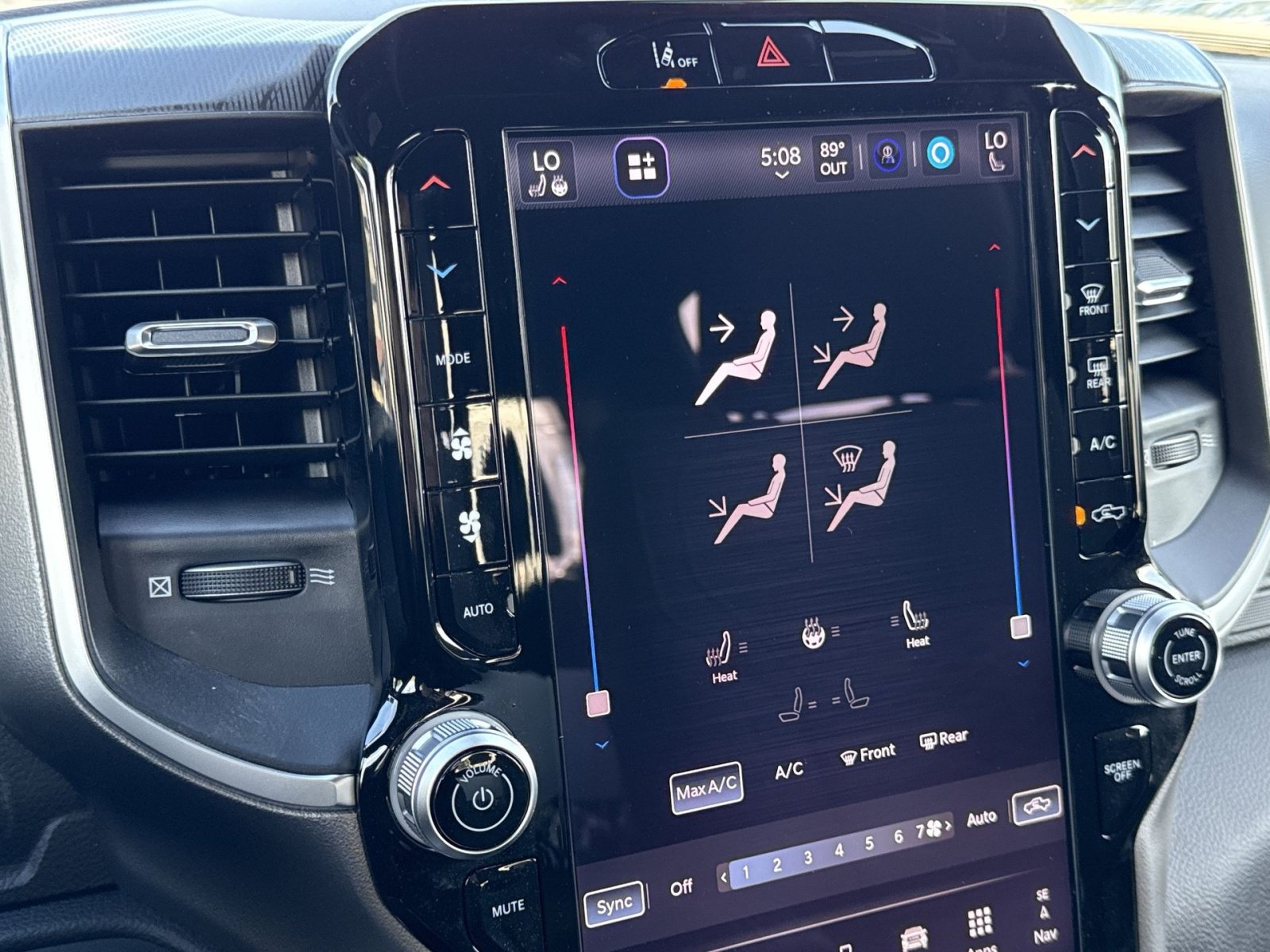 New 2026 RAM 1500 Big Horn AWD/4WD image 19