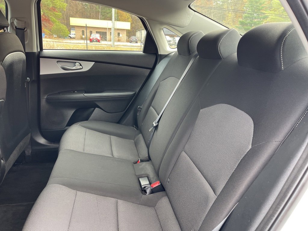 Used 2024 Kia Forte LXS image 19