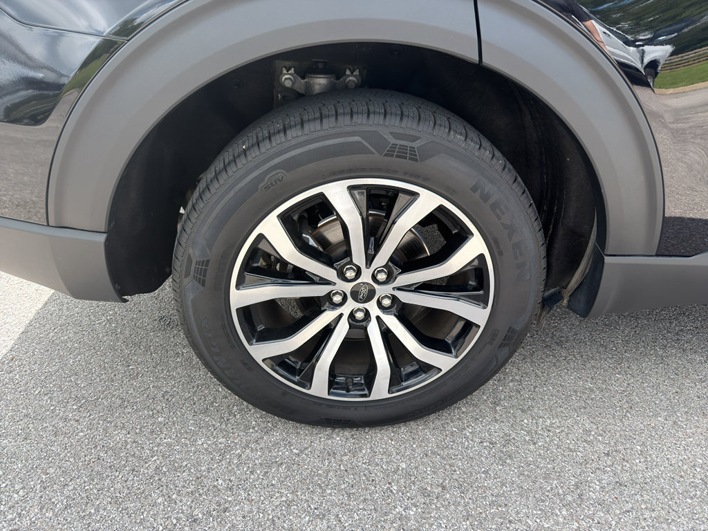 Certified 2022 Ford Explorer ST-Line AWD/4WD image 11