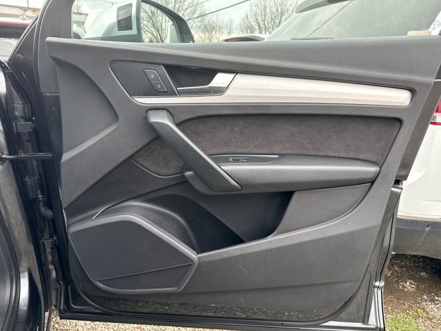 Used 2018 Audi SQ5 Premium Plus image 24