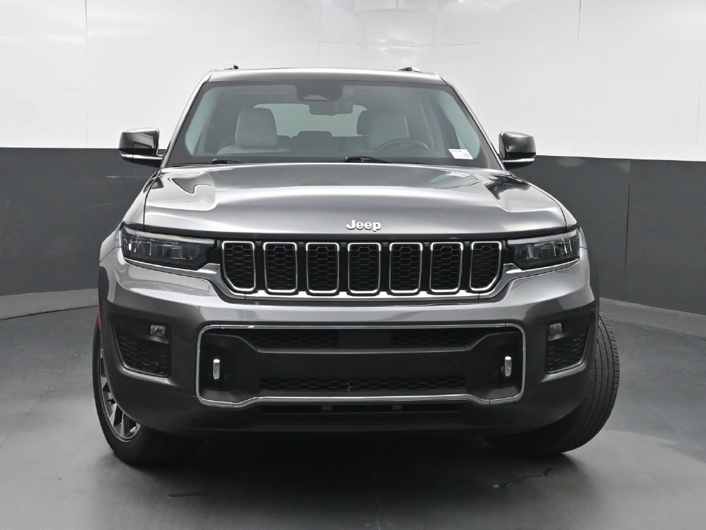 Used 2022 Jeep Grand Cherokee Overland w/ Luxury Tech Group IV RWD image 48