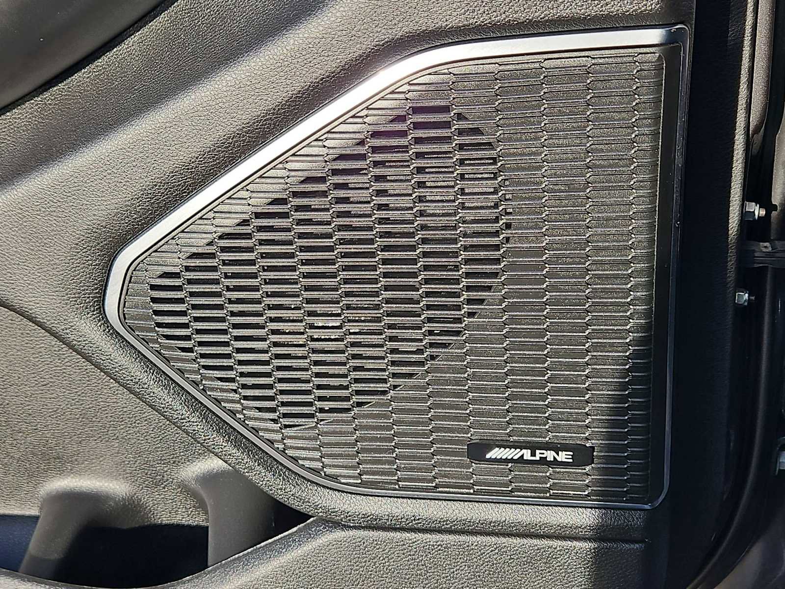 Used 2023 Jeep Grand Cherokee L Overland image 32