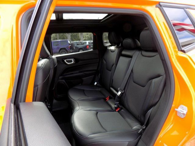 New 2026 Jeep Compass Latitude w/ Sun and Sound Group image 20