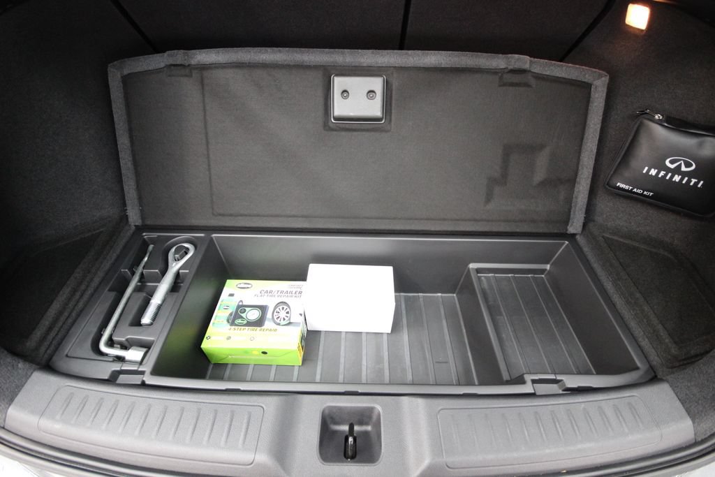 Used 2019 INFINITI QX50 Essential w/ Premium Heat Package AWD/4WD image 7