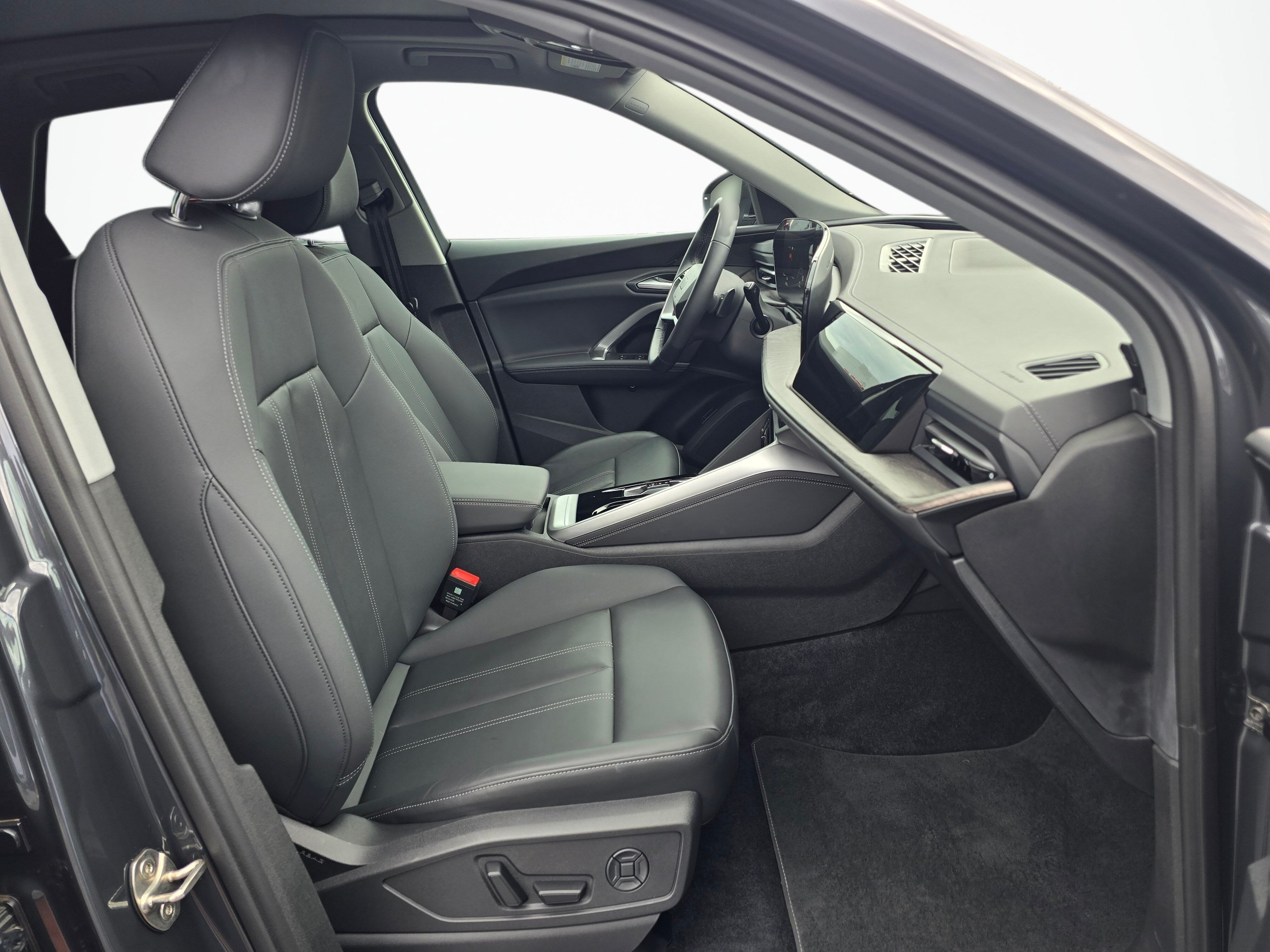 Certified 2025 Audi Q5 Premium AWD/4WD image 27