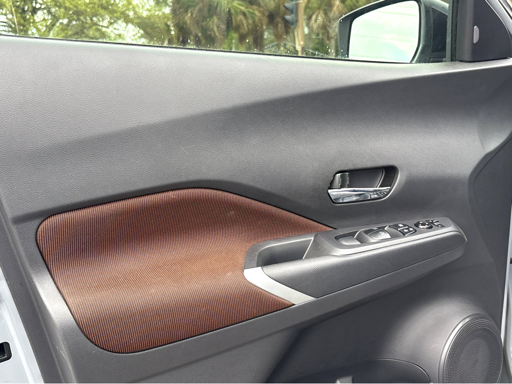 Used 2024 Nissan Kicks SR image 16