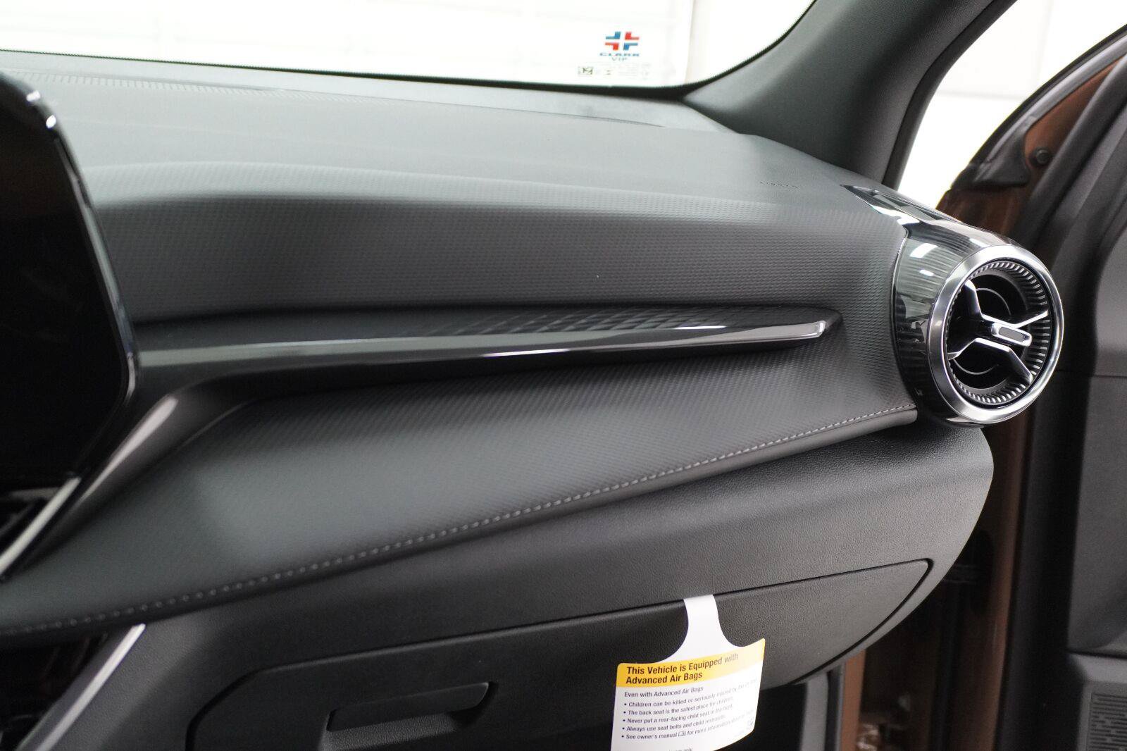 New 2027 Chevrolet Equinox LT w/ Safety and Technology Package FWD image 24