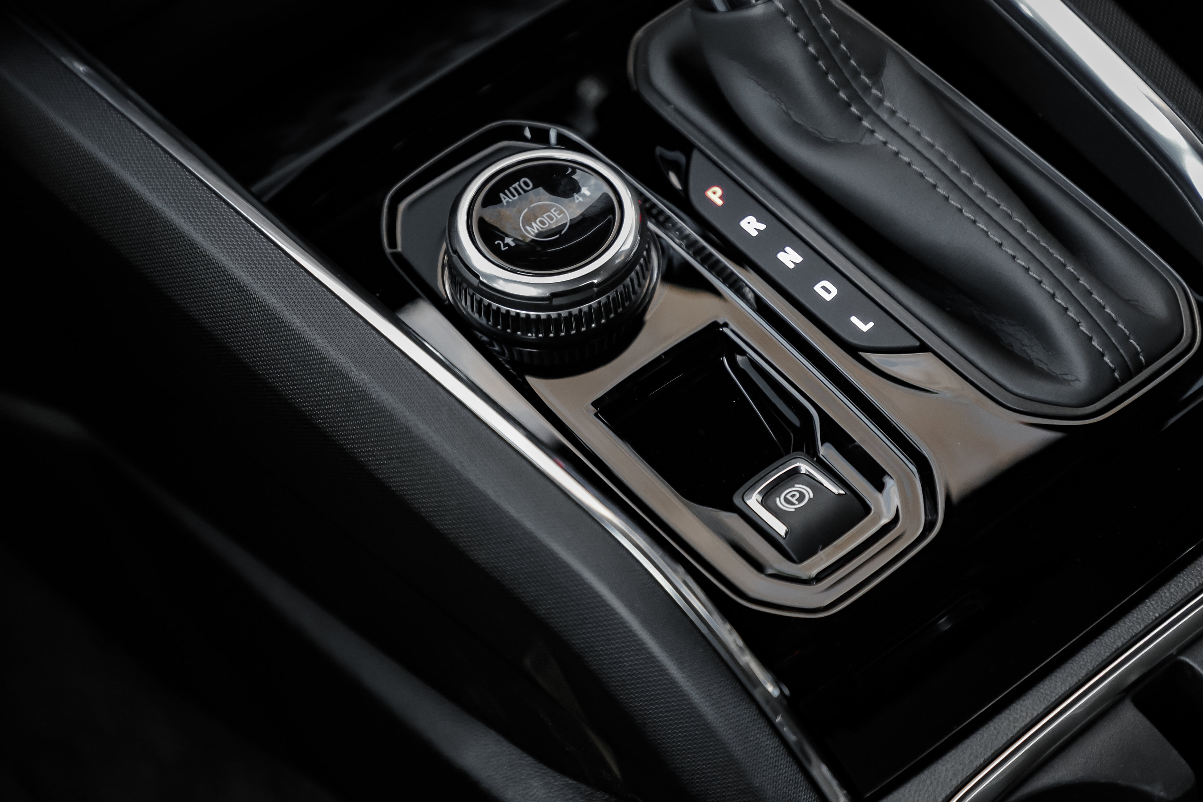 New 2026 GMC Canyon Elevation w/ Convenience Package image 29