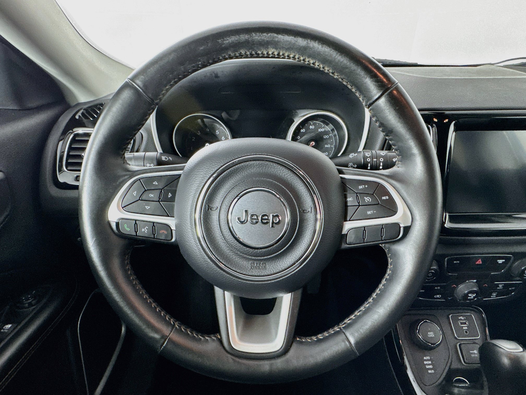 Used 2019 Jeep Compass Limited AWD/4WD image 11