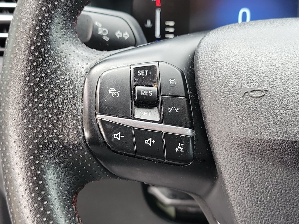 Used 2023 Ford Escape ST-Line w/ Tech Pack #1 FWD image 31
