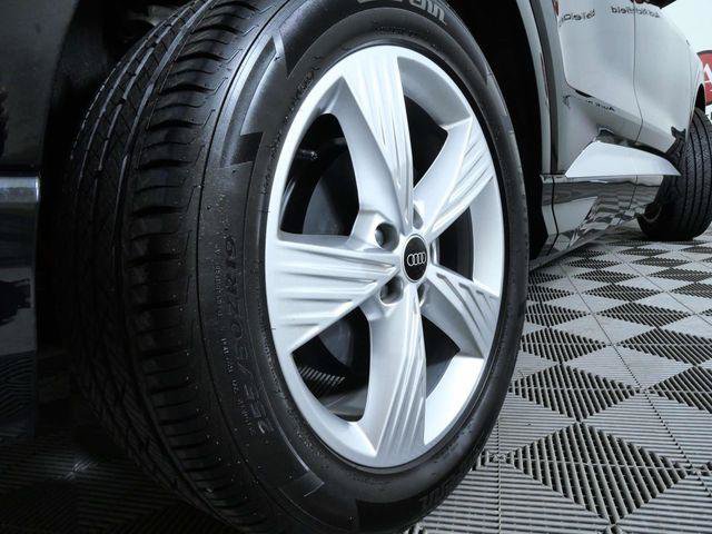 Certified 2023 Audi Q4 e-tron Prestige AWD/4WD image 10