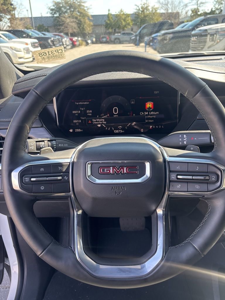 Used 2025 GMC Acadia Elevation image 18