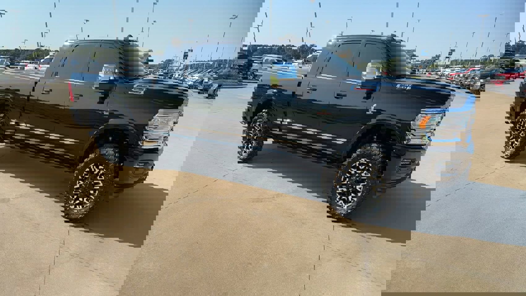 Used 2024 RAM 2500 Limited image 3