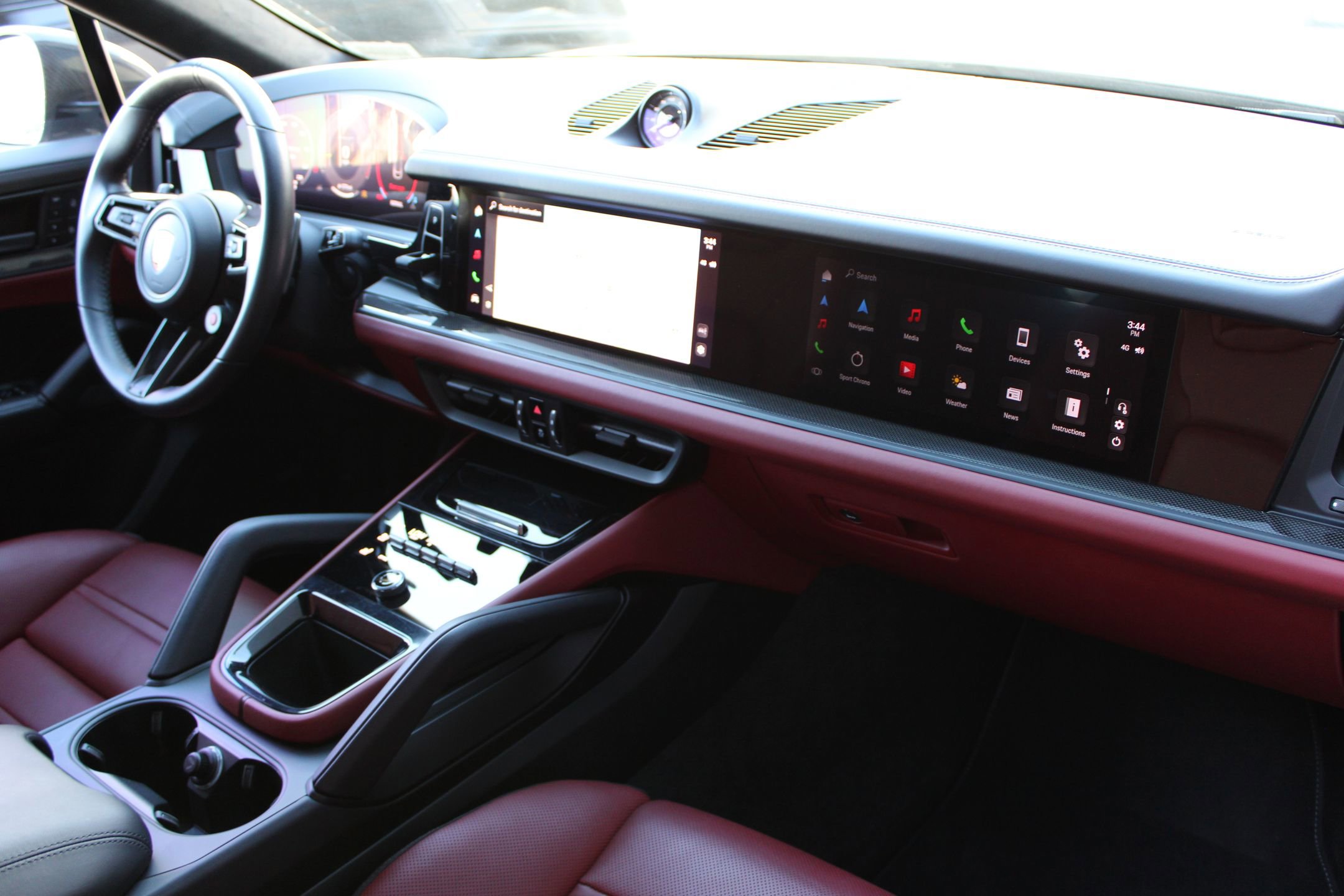 Certified 2024 Porsche Cayenne Turbo GT image 28